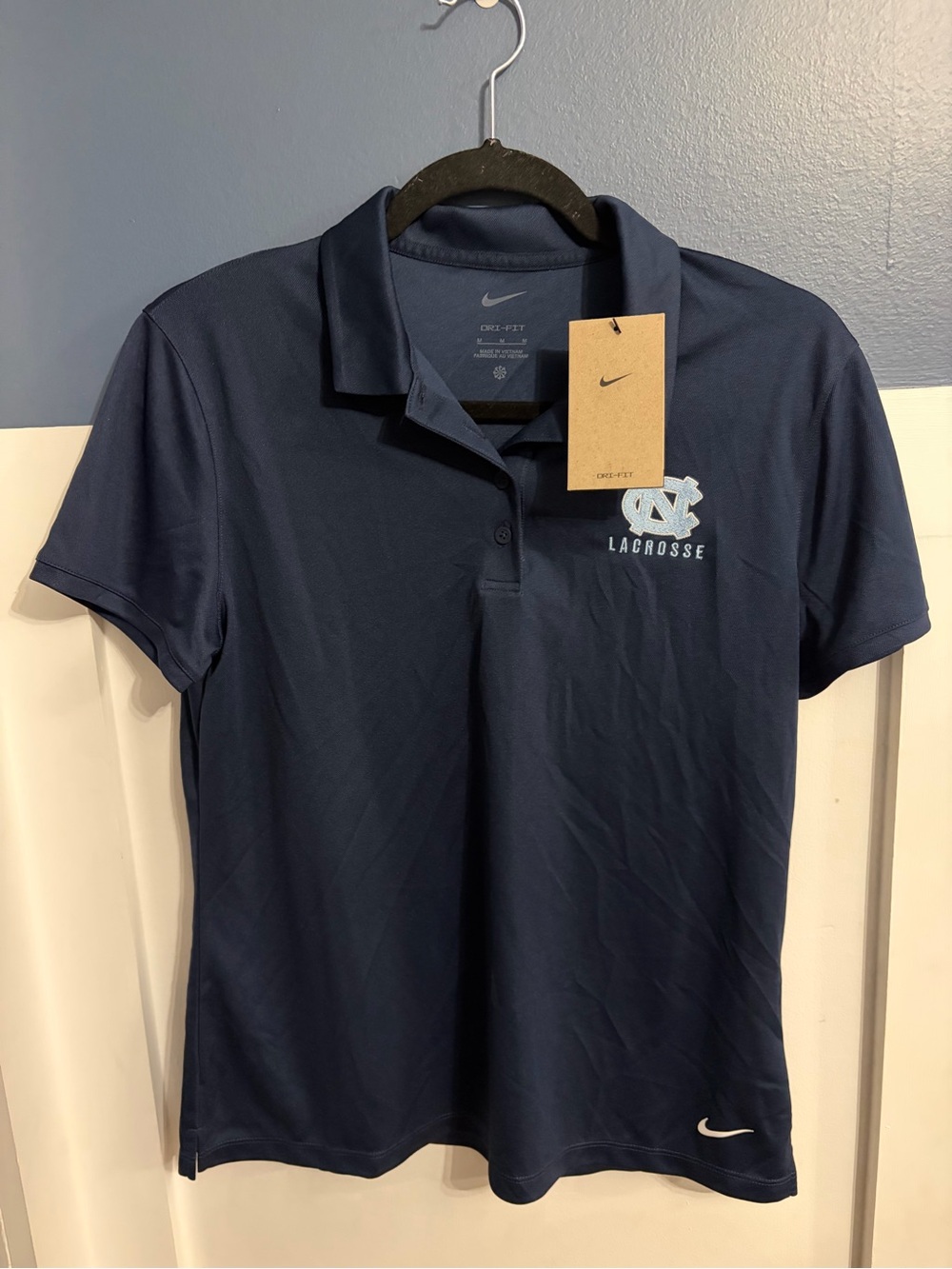 Nike Women's UNC Tarheels Lacrosse Dri-Fit Performance Polo Navy Size Medium NWT